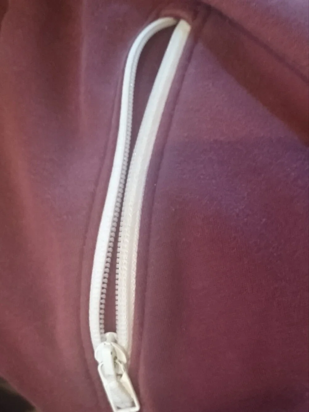 Under Armour Men’s Maroon Full-Zip Sweatshirt with White Accents